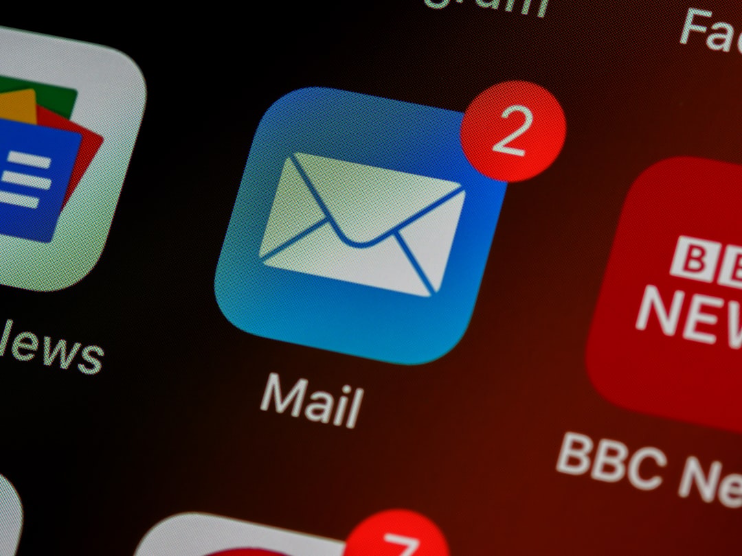Email icon representing how to contact the Digihub team