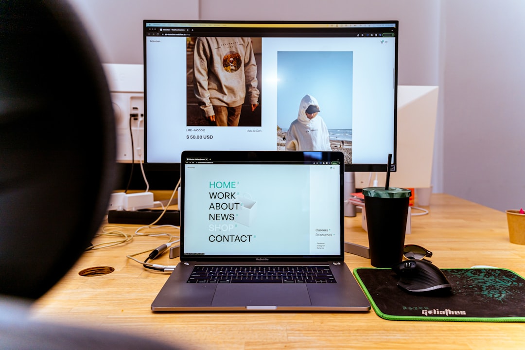 Laptop on a desk representing building an online income with Digihub